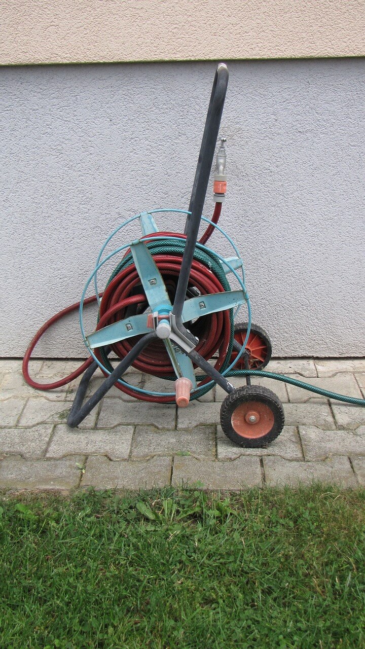 kerti-tomlo
